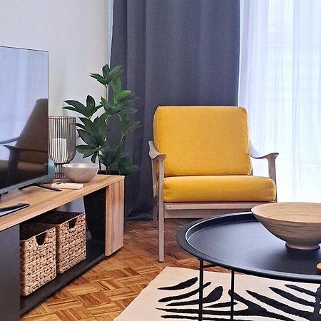 Stylish City Center Apartment Serres Ngoại thất bức ảnh